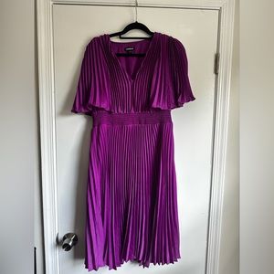 Express L Pleated Midi Dress